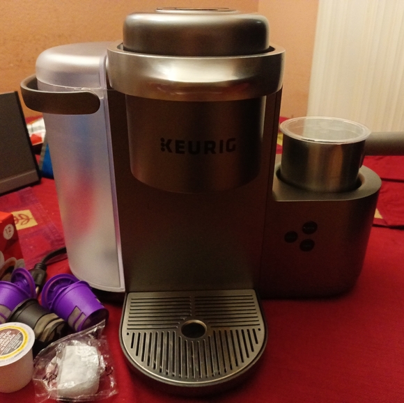 Keurig K-Cafe Special Edition Single-Serve K-Cup Pod Coffee, Latte & Cappuccino - Picture 1 of 9